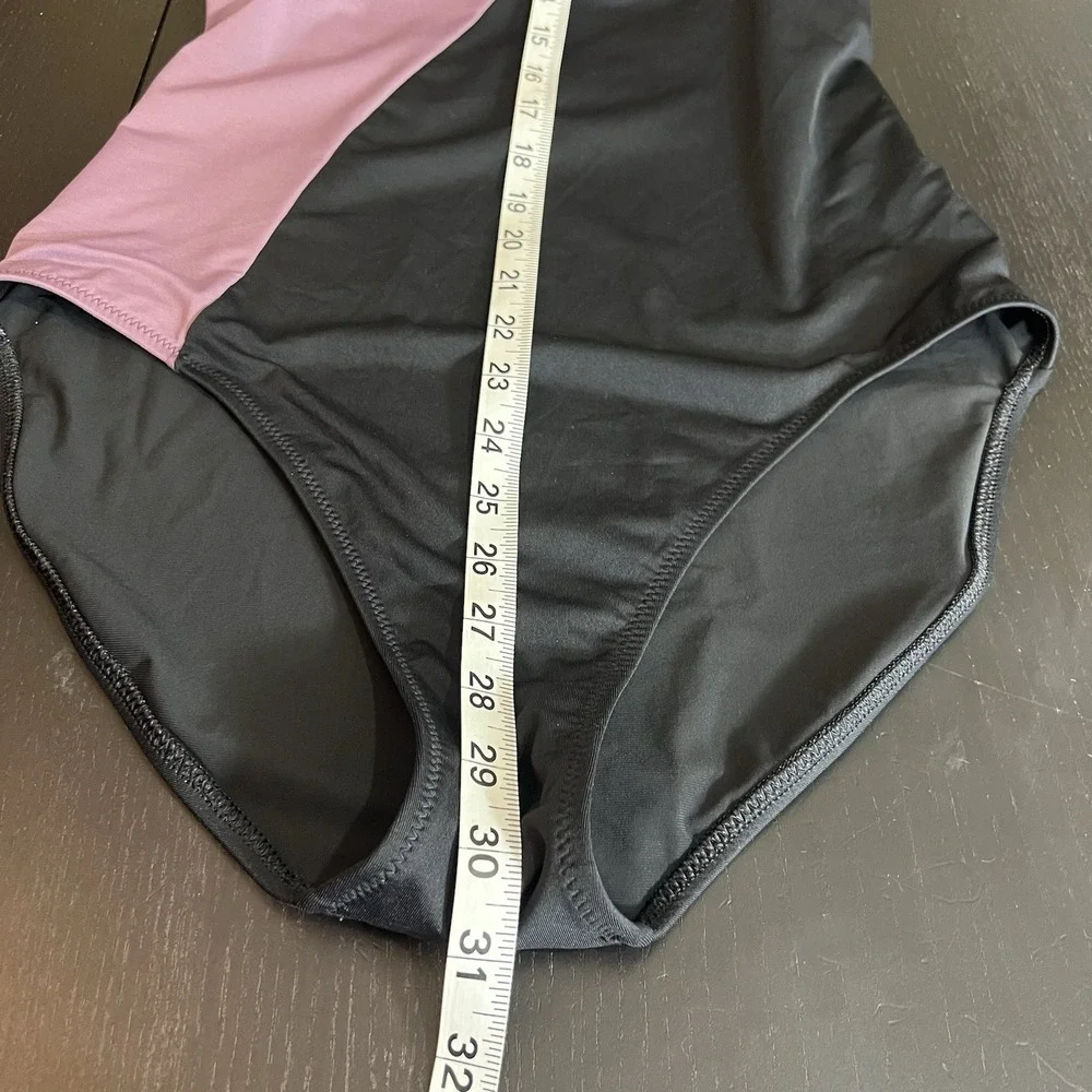 Athleta Asym Colorblock One‎ Piece Swimsuit Size Medium Active Swim Shelf Bra